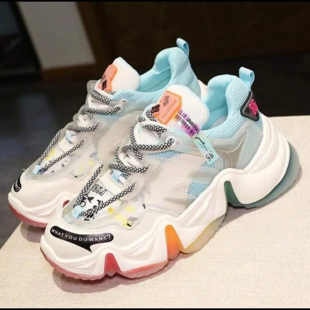 Kassandra Sneakers